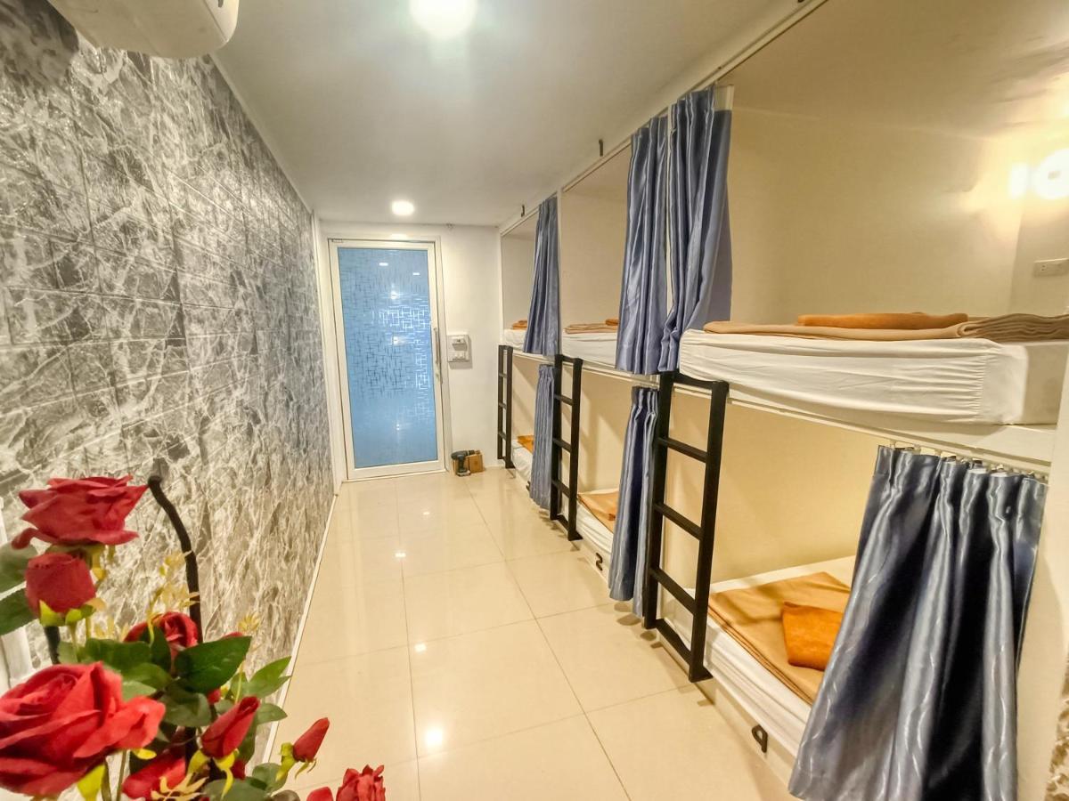 Jomtien Beach Hostel Εξωτερικό φωτογραφία